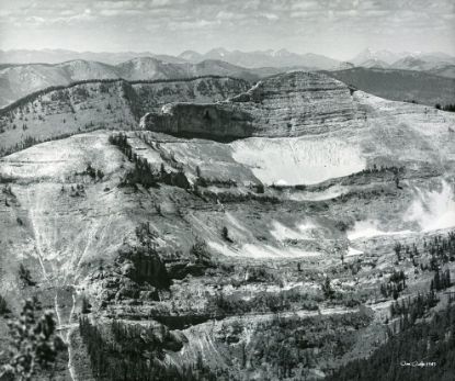 Picture of View NW from Switchback Pass